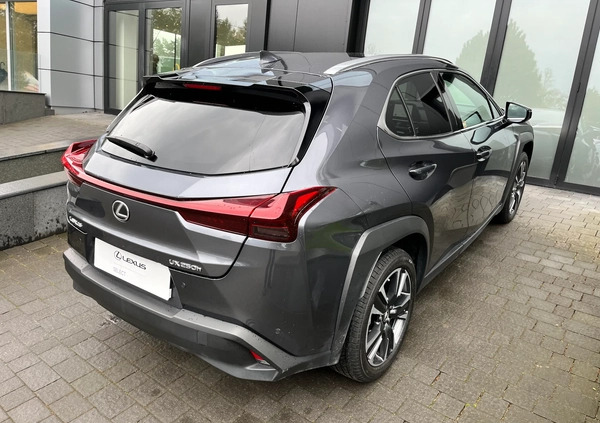 Lexus UX cena 157900 przebieg: 24000, rok produkcji 2022 z Gostyń małe 29